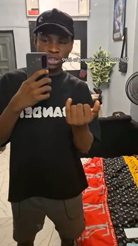 I prefer Samsung Galaxy s10 ... iphone no reach #viral #samsung 