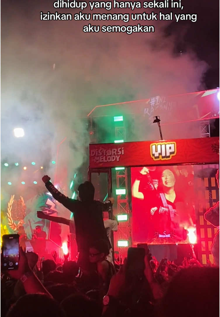 Menang ❤️‍🔥 #purwokerto #konserpurwokerto #konserpurwokerto #rebellionrose #menang 