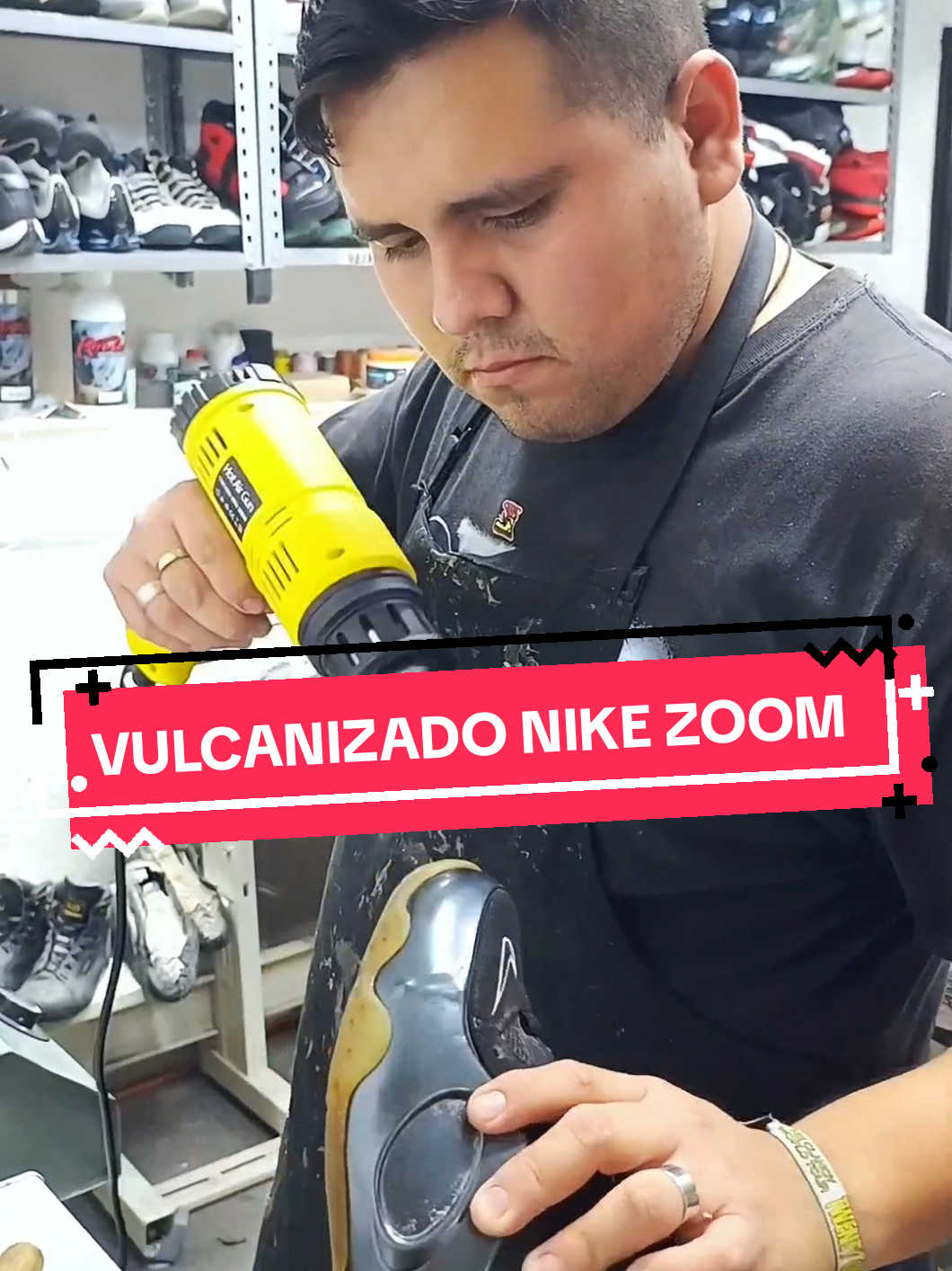 Vulcanizado de suelas originales en tenis retro para basquetbol, utilizamos procesos profesionales de pegado a calor, somos Reparadora Carol ✅ #shoesfootexpress #reparadoradecalzadocarol #vulcanizadodesuelas #nike zoom rookie #pennyhardaway 