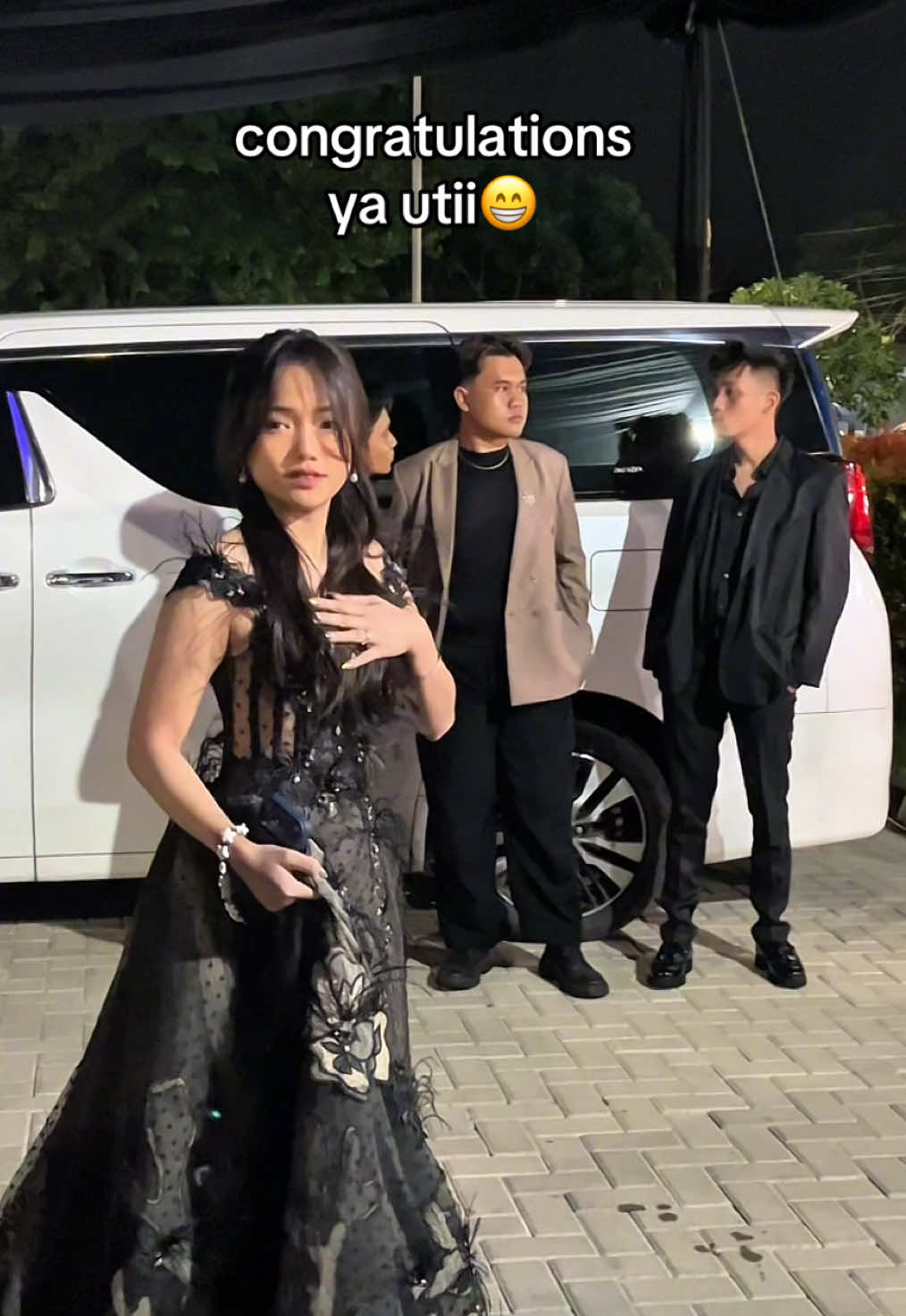 Kereeen dah utii, bismilah tahun2 kapan masuk nominasi😂🤲. #TiktokAwardsIndonesia2025 #tiktokawards2025 #fuji 