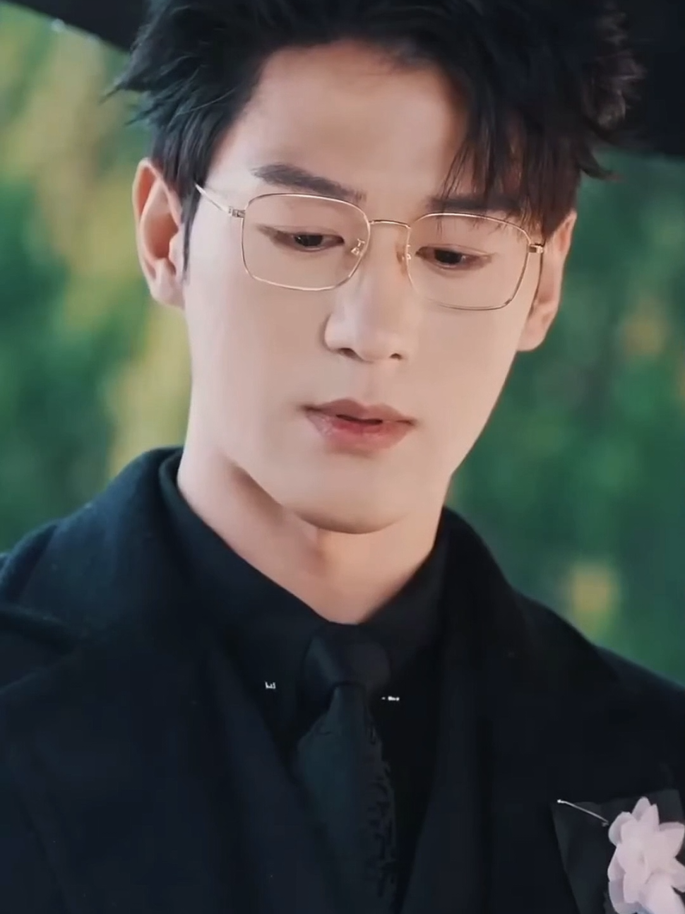 เป็นเรื่องที่นิยามคำว่าเลี้ยงต้อยอย่างเท่จริง  แต่ก็ว่าไม่ได้ เด็กมันยั่ว เลยหลวมตัวไปหน่อย 🤭🤭 