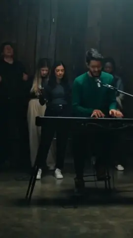 Teu nome é sobre todos ❤️‍🔥🎶. #status#statusgospel #louvor#musicagospel #gabrielguedes 