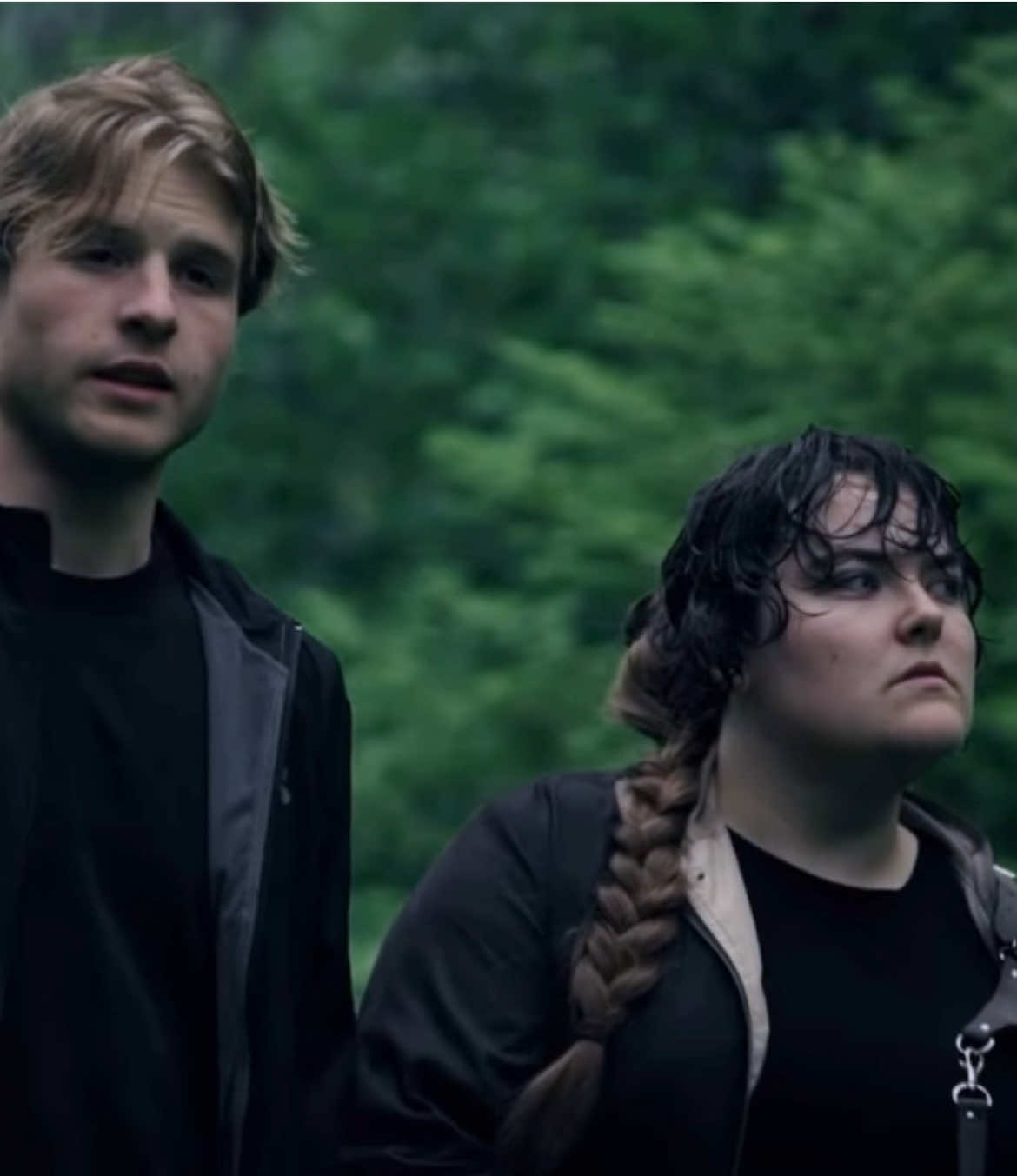 My favorite Christmas movie #gracereiter #thehungergamesbutbetter #thehungergames #edits #fyp @Grace Reiter @The Hunger Games (but better) 