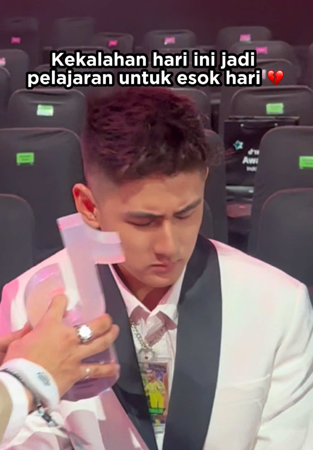 TikTok Awards Indonesia 2025 💔 @Kev #KYLECTRIX #TikTokAwardsID #IniEraKamu #olahragatiktok 