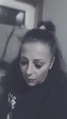 Wie ich dieses Lied einfach liebe ❤️ #WheneverWherever #itsmylife #liebenwir #keinzurückmehr #wochenendemodus 