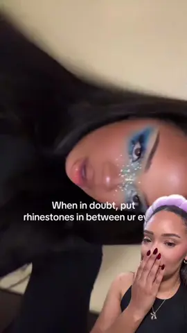 Trying this viral makeup look inspired by @aliyah 💖 #makeuptutorial #makeup #rhinestonemakeup #makeuptrend #greenscreenvideo 