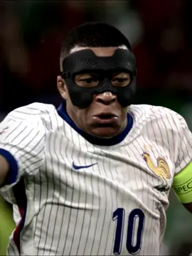 MBAPPE DESTROYED HIM ☠️ #footballtiktok #viral #mbappé #france #mendes 