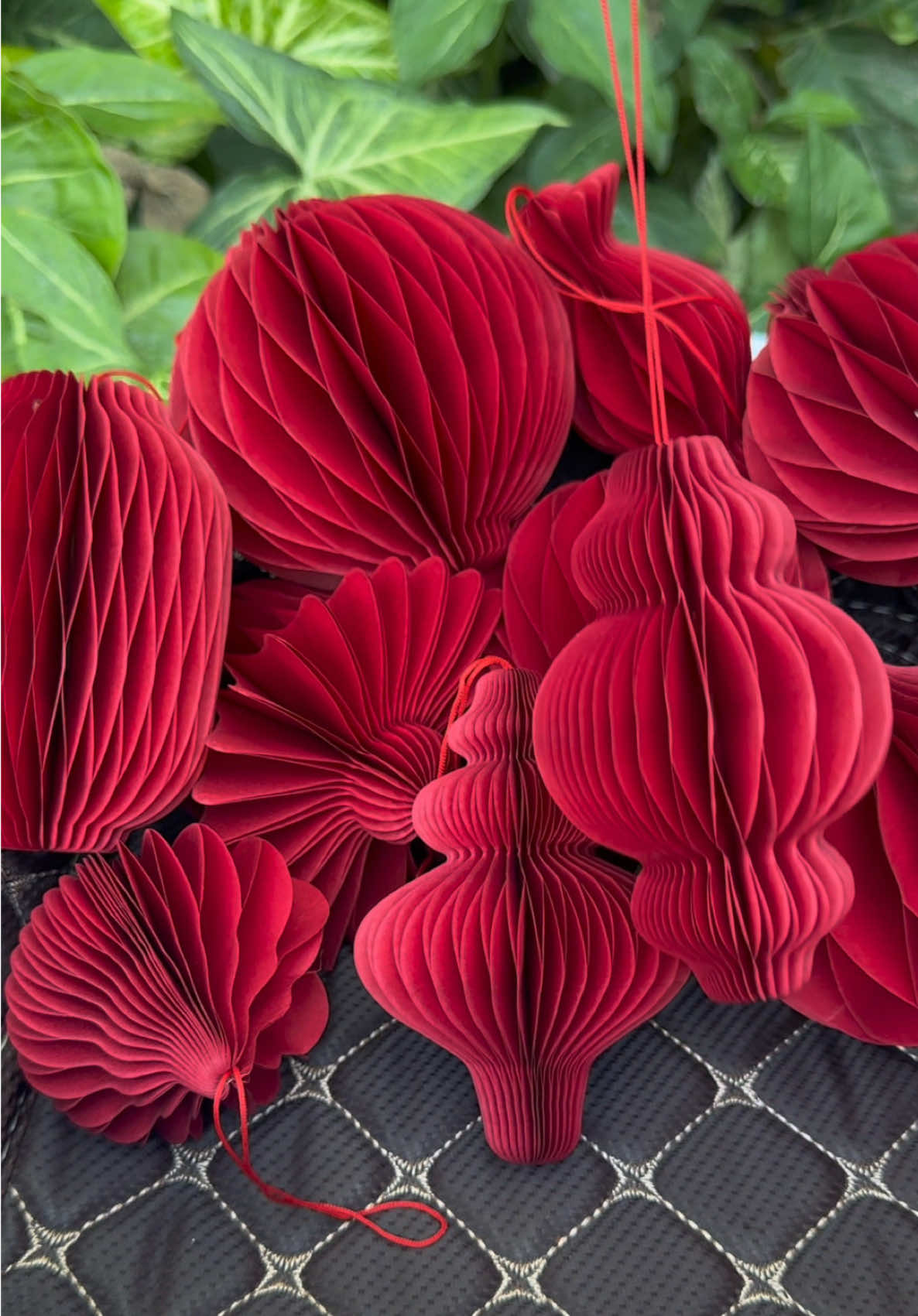 Đèn lồng đỏ là phụ kiện lý tưởng cho dịp Tết và Giáng Sinh 2026.Giúp tạo hiệu ứng cho cây,mang lại không khí lễ hội..#denlong #denlongtrangtri #denlongtrangtritet #xuhuong #bagia492 