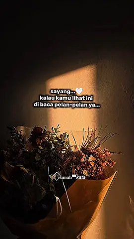 di tag ya kesayangan nya 👇  (sayang di baca sampai habis ya) #fyp #tagsomeone #quotescinta #katakata #lovestory 