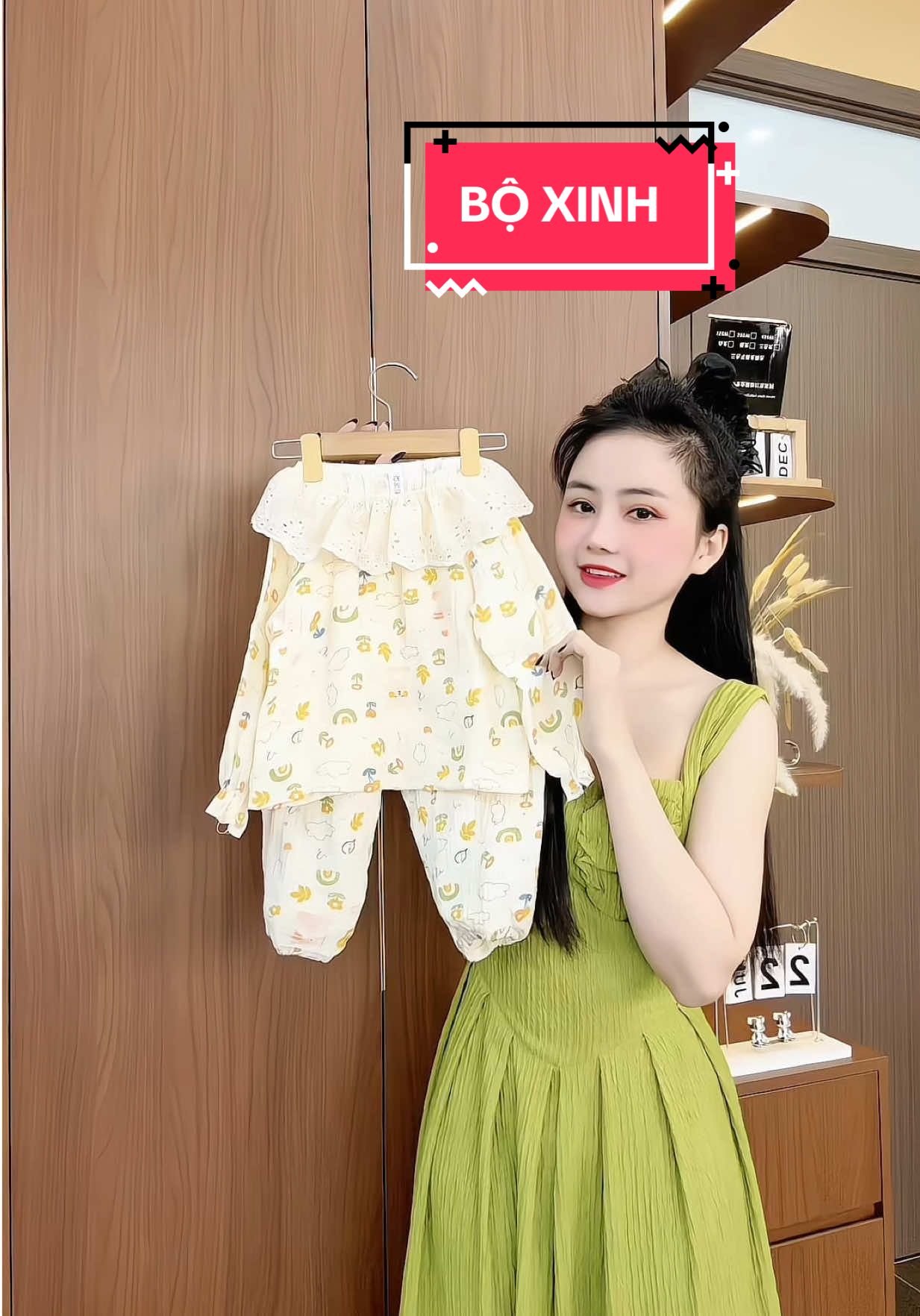 Thời tiết này chỉ cần những bộ đồ như này cho bé iuu thuii . Xinh xỉu luôn nè #bobe #boxinh #thoitrangtreem #viral #maccungthuy 