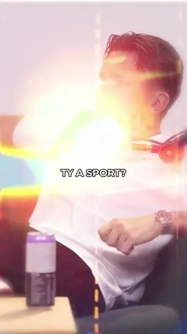 Jaký měl Jirka vztah ke sportu? A proč se příliš velká volnost nevyplácí?🤔 🎙️ Celý díl najdete právě teď na YouTube kanále Rest Day! @jirkakral @jakubenzl @shredded_fox @lucieminarova #gymbeamcz #restdaypodcast #jirkakral #restday