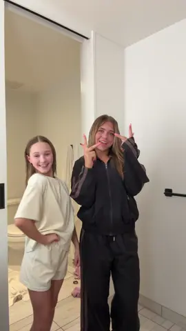 rich girls💵@Kamri Peterson @kamloveswatermelongum #fyp #transition #ballroom 