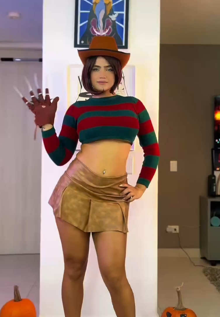 Wait till the end ♥️ #cosplaygirl #transition #freddy74krueger #cosplaytiktok