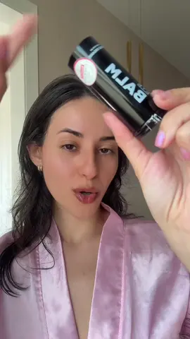 Quem sempre quis testar o momento é agoraa 🤍 #cleanfriday  #eyebalm #olheiras #simpleorganic #skincare 