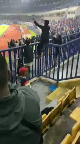 cinta yang ga akan pernah jadi Mantan🫶🏽💙  #bobotohpersib1933 #northnwall20 #fyp #persibbandungfans 