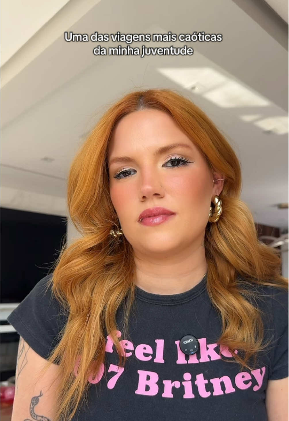 Hoje eu trago mais uma historinha caótica da minha juventude. O pior de ser louca e topa tudo, é ter amigas que são exatamente iguais kkk minhas mais sinceras desculpas a Dona Teresinha. Nos dias atuais temos mais educação, eu juro!  @Renata Redivo @Victoria Damaceno  #viagem #praiagrande #historia #historiasbizarras #fyp 