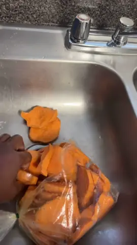 #stitch with @Lucii_ #fyppppppppppppppppppppppp #reaction #react #fypシ゚viral 