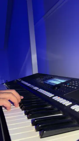 ادونوم ياروزى 😪🎹 #عزف #بندري #مالي_خلق_احط_هاشتاقات #الشعب_الصيني_ماله_حل😂😂 #علي_جان 