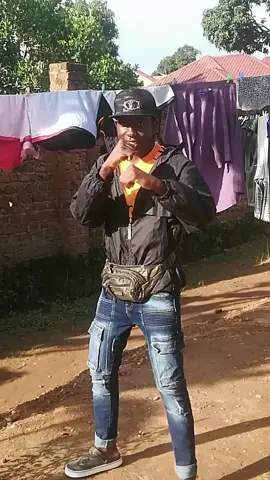 Top boy BLESSED CHAMP to the world waiting for 1k likes🥊🥊🥊🇺🇬🇺🇬 representing Jurassic Park Nansana boxing club Product of Musa Ntege THE DAINASO