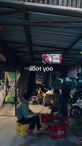 selamat malam warga kabupaten☘️ #grobogan #grobogan24jam #aboutyou #aboutyouthe1975 #1975 #fyp #angkringaninsomnia #slowbar #pulokulon #fypage #katakatastory #katakata 