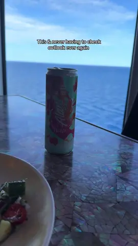 Can you tell I’m dying to go back 😂 #disneycruise #disneydream #disneytravelplanner #disneycruisetips #disneyadult 