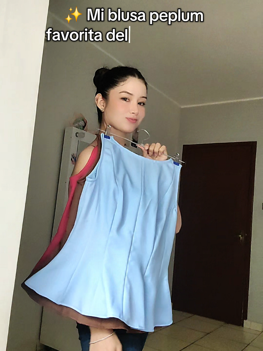 ✨ Nueva Blusa Peplum CielitoDesign ✨ Disponible en rojo, blanco hueso, café, celeste y verde. Tallas S y M ❤️ Cortes que te ajustan hermoso, te marcan cinturita y te dejan divina y coqueta como te gusta 😌✨ 📲 Pedidos: 77070005 #santacruzdelasierra🇳🇬  #ModaBoliviana #BlusasBonitas #LookFemenino #blusapeplum 