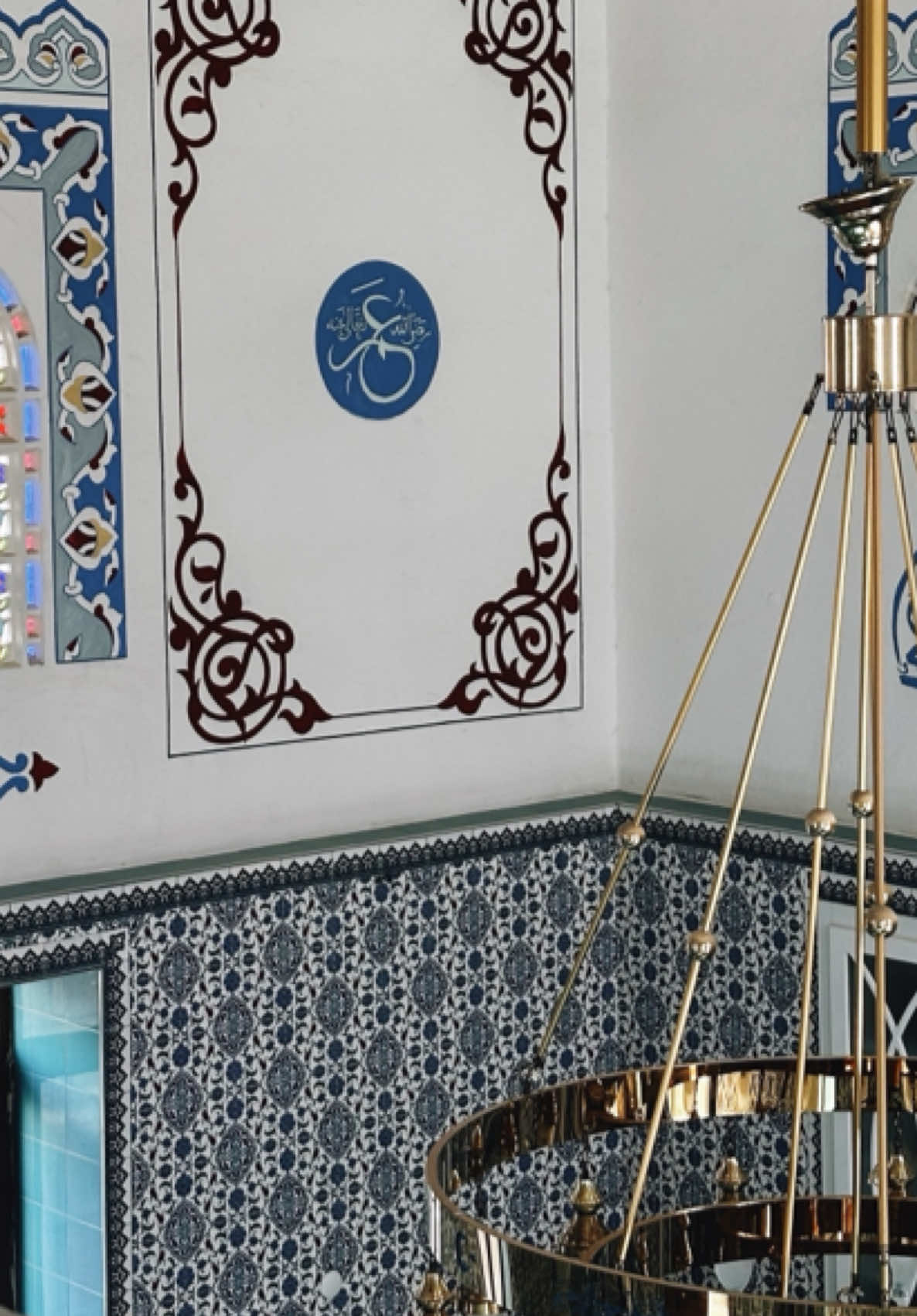 Selamünaleyküm..🤍 Burası benim için hem manevi bir yolculuk hem de huzurlu anlarımı paylaştığım küçük bir köşe.. Tuttuğum not defterindeki ayetleri, öğrendiklerimi, kalbime dokunan satırları ve şükürle dolan anlarımı paylaşmak istiyorum. Niyetim; Rabbimizi daha çok hatırladığımız, birbirimize huzur veren, kalpleri iyileştiren bir topluluk oluşturmak.Her paylaşım bir hatırlatma, bir dua ve bir nefes olsun inşallah✨ ##din##islamic_video##islam##allah