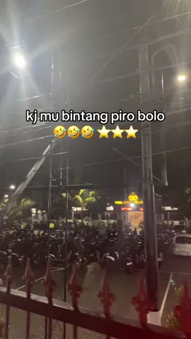 resiko 🤣🤣#fyp #foryoupage #kanjuruhanstreetrace #balapliar 