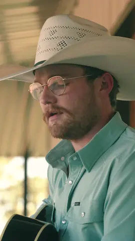 How we liking the EP?? #newmusic 