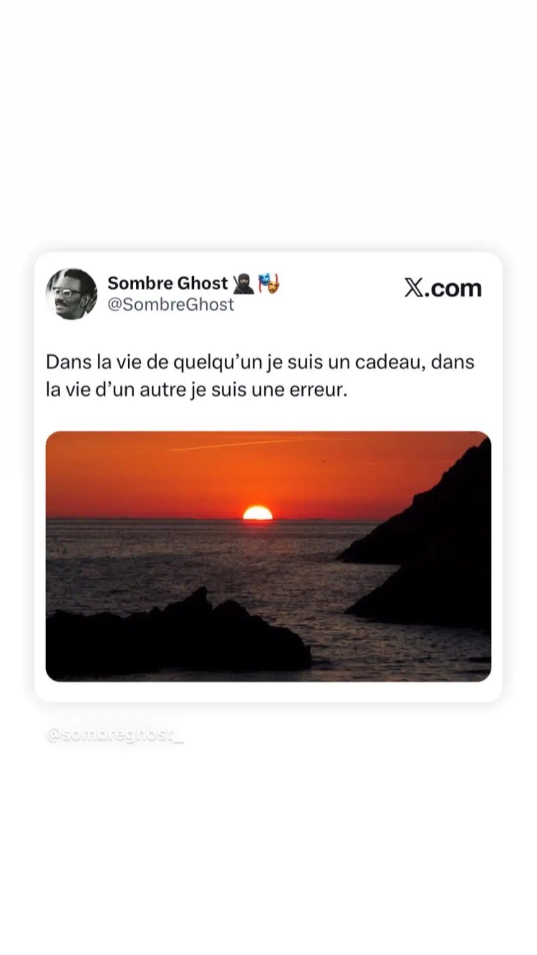 Dans la vie de quelqu’un, j’ai été un cadeau et dans la vie d’un autre, j’ai été une erreur. Et tu sais quoi ? J’accepte les deux. Parce que la vérité, c’est que personne n’est seulement le héros ou seulement le méchant. On fait du bien sans le vouloir, on blesse parfois sans le savoir, et c’est ça qui fait de nous des humains, pas des personnages parfaits. Aujourd’hui, j’assume : j’ai été le bon chapitre pour certains, et le chapitre à oublier pour d’autres. Et c’est normal. Ça fait partie du chemin. #citation #verité #motivation #fyp