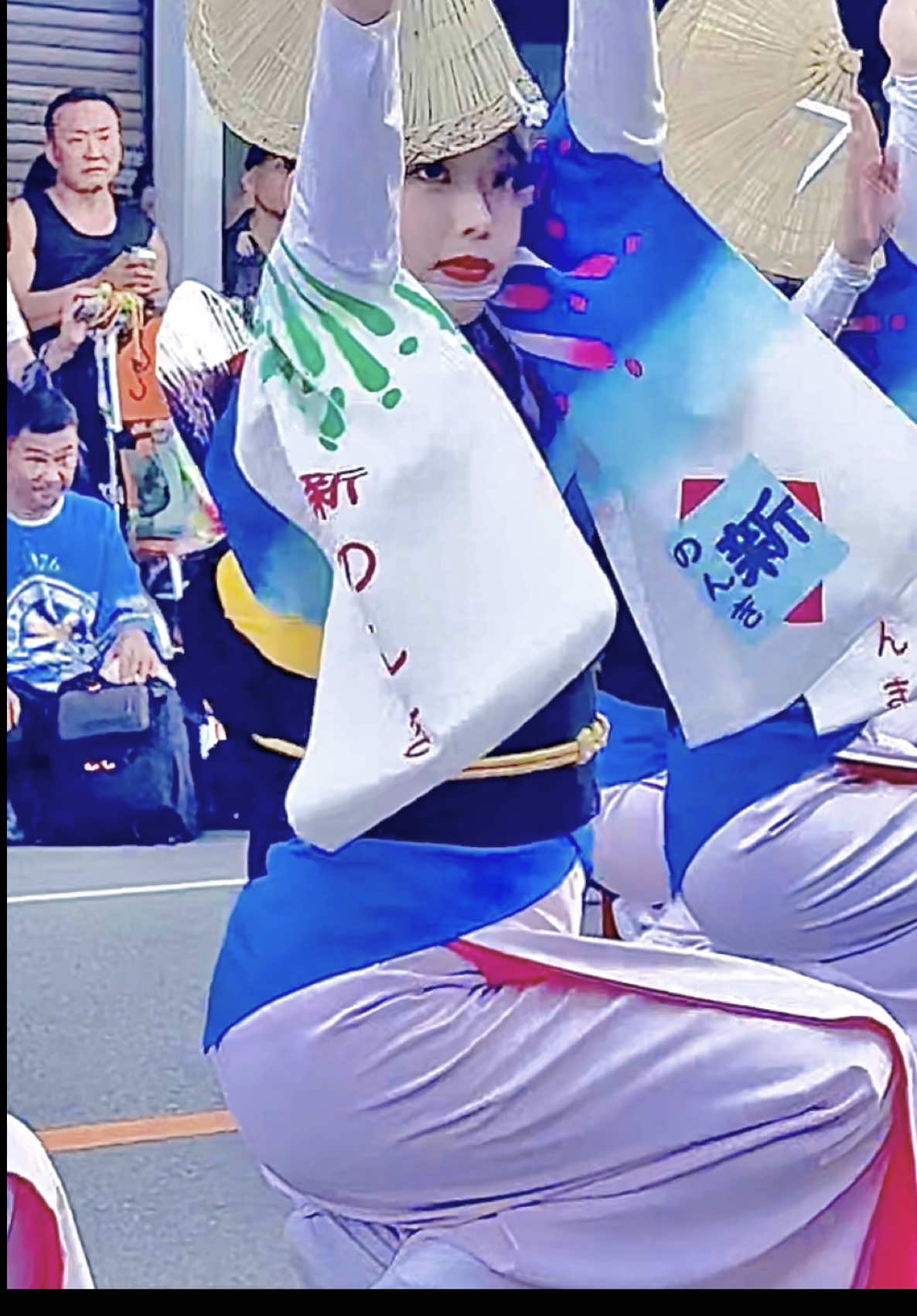 【東京新のんき連2025】静かな座り姿勢のウェイティングから一転！軽快な締め太鼓の響きと共に始まる跳躍＆鋭いターン！女踊りの組踊り！ おっぱままつり2025 #阿波踊り #阿波おどり #祭り #まつり #日本文化             