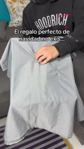 El regalo perfecto😍🎅🏼#peluche #navidad #esqueleto #dino  Le he regalado este peluche por navidad, es un esqueleto de dinosaurio 🥹