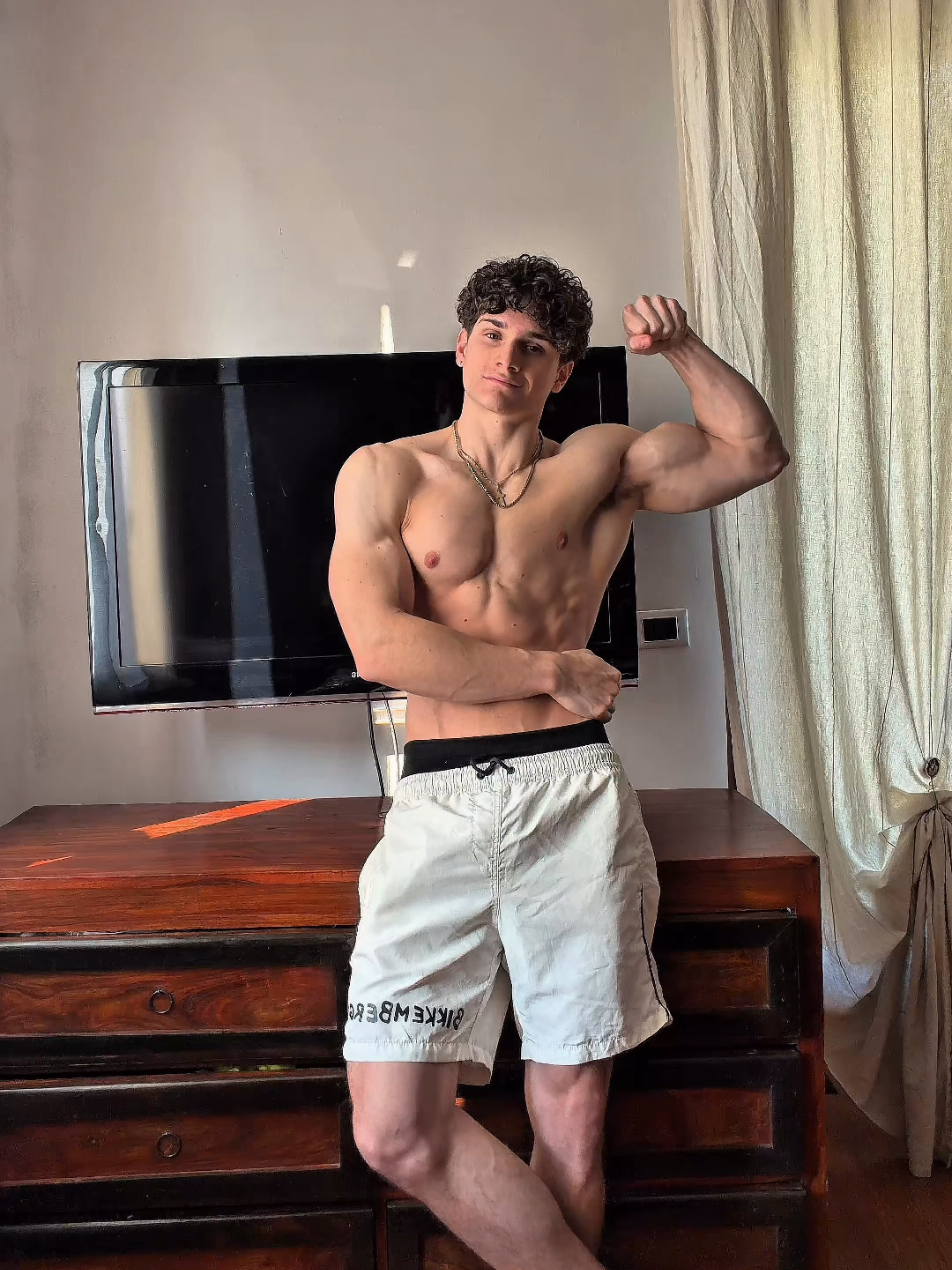 Numero 1🤩 #abs #gym #trend #viral #fyp 