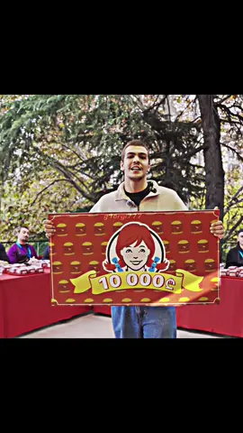 თქვენ რამდენ ბეკონატორს შეჭამდით 10 წუთსი? 🤔#foryoupage #gugagiorgobiani14 #ბეკონატორისმეფე @guga 