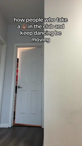 Got the whole club smelling like Nicaraguan beetle meat 🤢🤦🏾‍♂️#musty #stink #club #dancing 