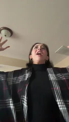 LEETTTT ME SEE THAT THOOOOOOOOOOOOOOOOOOONG😫 #glee #praisebreak 