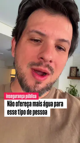 Não ofereça mais água ou comida para quem vier pedir na porta da sua casa. Risco grave a sua segurança e a segurança da sua família. #advogado #advogadocriminalista 