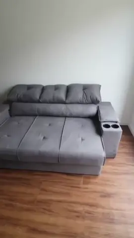 Sofá com Porta Copos Retrátil e Reclinável Tom 2,05m Velosuede - NETSOFAS 😱 DE: R$1.251,81 🚀 POR: R$1.039,00 🔗 LINK PROMOCIONAL: https://s.shopee.com.br/60JxaIwicY Id:BHX-DUW-NZS ⚠️ Promoção sujeita a alteração a qualquer momento.