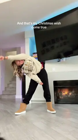 My knees are mad but heart is happy ONE WEEK TILL THIS SONG IS OUT!!!🎅🏼🥁🎄✨