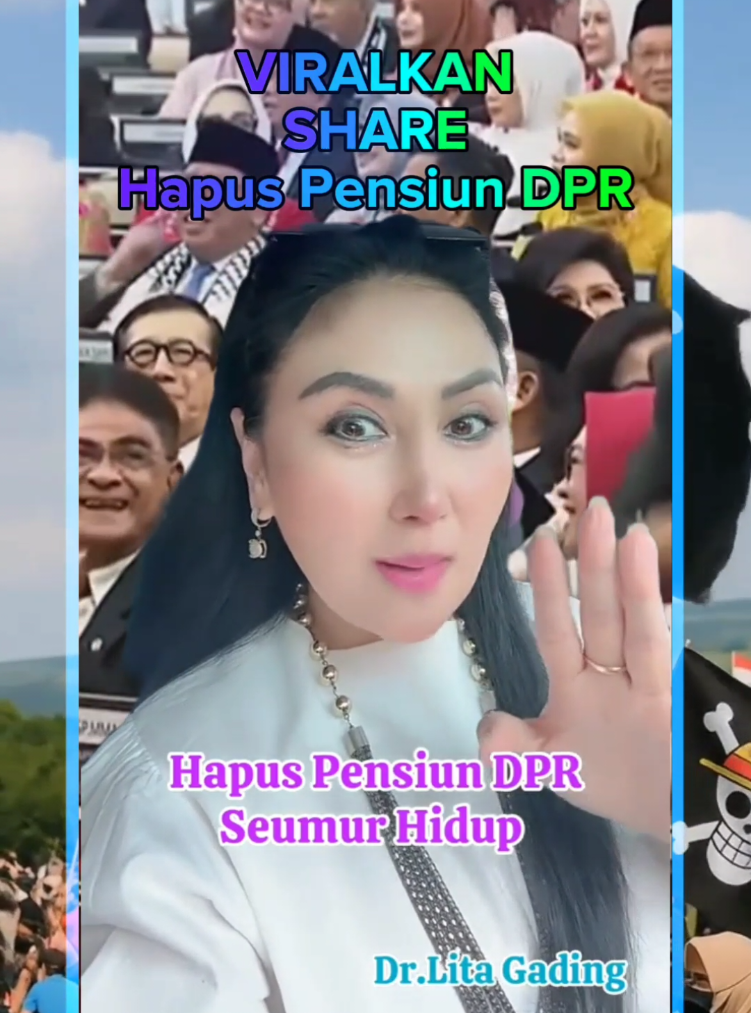 Tuntutan dan gugatan terkait penghapusan hak pensiun anggota Dewan Perwakilan Rakyat (DPR) masih berlanjut, dengan perkembangan terkini berupa gugatan uji materi ( judicial review) yang diajukan ke Mahkamah Konstitusi (MK).  Berikut adalah poin-poin penting mengenai status isu tersebut: Gugatan Uji Materi di MK: Beberapa warga negara, termasuk seorang psikiater dan mahasiswa, secara terpisah maupun bersama-sama, telah mengajukan gugatan ke Mahkamah Konstitusi. Mereka meminta MK untuk menghapus tunjangan pensiun seumur hidup bagi anggota DPR. Dasar Gugatan: Gugatan-gugatan ini mempersoalkan Undang-Undang Nomor 12 Tahun 1980 tentang Hak Keuangan/Administratif Pimpinan dan Anggota Lembaga Tertinggi/Tinggi Negara. Penggugat menilai aturan tersebut tidak adil karena anggota DPR yang menjabat hanya satu periode (lima tahun) berhak menerima pensiun seumur hidup dan dapat diwariskan, yang dianggap membebani Anggaran Pendapatan dan Belanja Negara (APBN). Respons DPR: Pihak DPR, melalui Wakil Ketua Sufmi Dasco Ahmad, menyatakan bahwa mereka akan mematuhi apa pun keputusan yang dikeluarkan oleh Mahkamah Konstitusi terkait gugatan ini. Dukungan Publik: Isu ini mendapatkan perhatian dan dukungan dari masyarakat luas, dengan banyak pihak yang merasa tidak rela pajak yang mereka bayar digunakan untuk tunjangan pensiun yang dinilai tidak sebanding dengan masa jabatan atau kinerja. Status Saat Ini: Hingga November 2025, proses hukum gugatan uji materi ini masih berjalan di Mahkamah Konstitusi, dan belum ada putusan final mengenai penghapusan hak pensiun DPR.  #DPRRI  #indonesia🇮🇩 #indonesiabebaskorupsi #suararakyat #onepiece 
