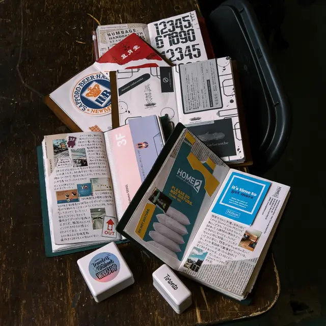 Needing some inspiration? Here's what we created with @bechori777 through our workshops last month. #stationery #japanesestationery #paperpluscloth #ephemera #monoline #calligraphy #fountainpen #dippen #handlettering #collage #travelersnotebook #journal #traveljournal #midori #workshop #トラベラーズノート #手帳 #コラージュ