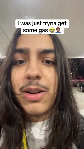 Pulled up to the wrong gas station I guess 🤦🏽‍♂️ #viral #fighting #gasprices 