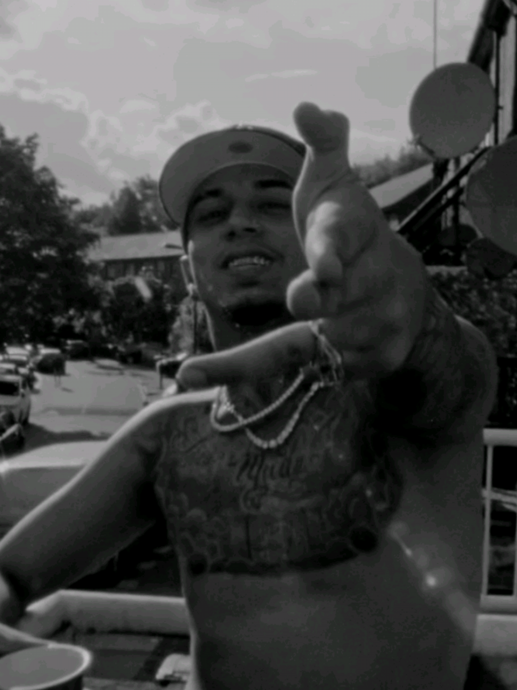 msm quantidade de curtidas e comentários, conseguem?  #veigh #vivendoigualig #fyp #tipografia #foryou 