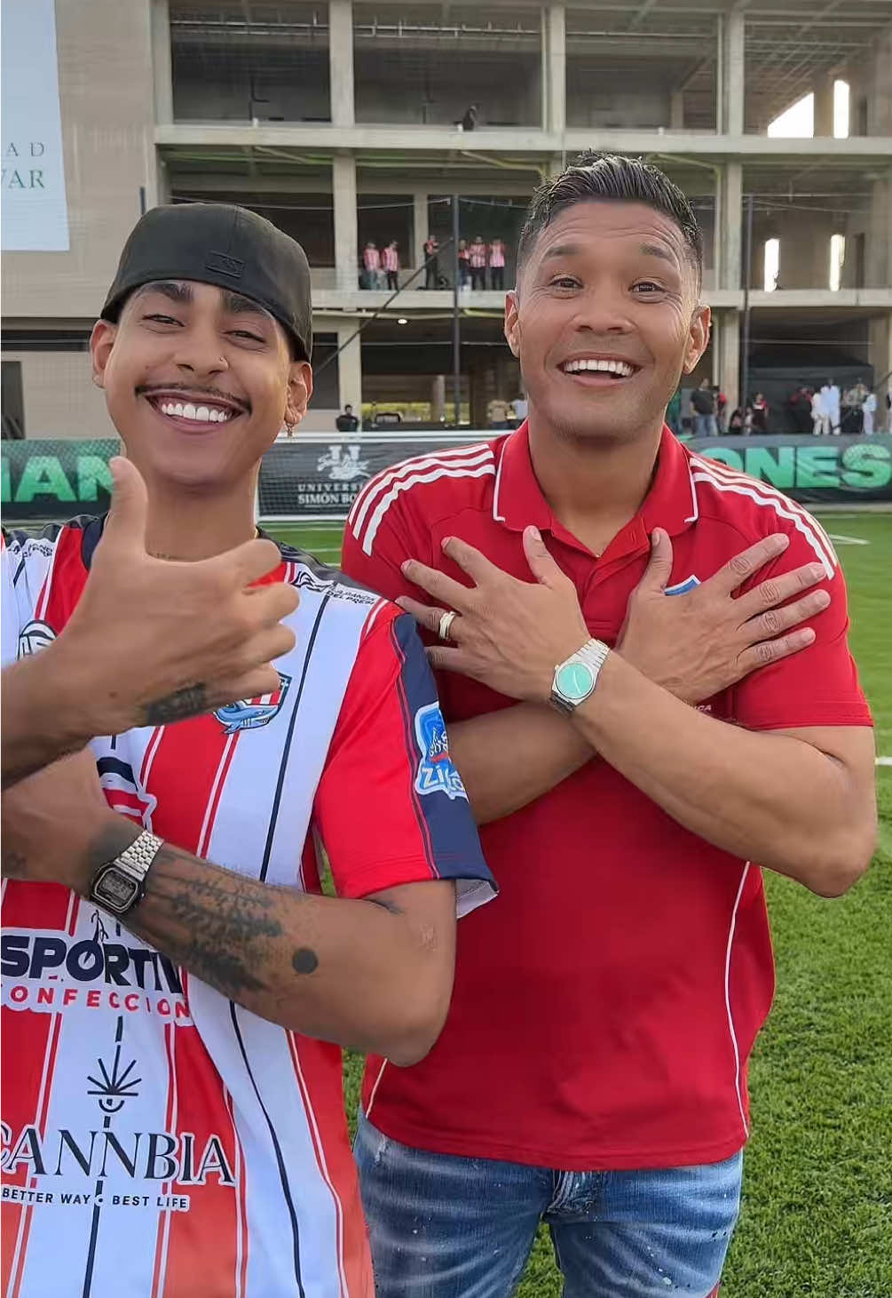 Somos la nueva cara de Barranquilla 👁️🇨🇴🌴 La bandera, si no que lo diga Teo. 🫣 #dh #dhmusica #freestyle #teofilogutierrez #trend 