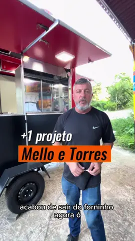 Projeto feito para quem quer empreender com segurança e estrutura! Trailer 2,50 x 1,60 com churrasqueira adaptada para trabalhar fora e dentro do trailer. Perfeito para eventos, ruas e pontos fixos. #ProjetoSobMedida #fyp #FoodTruck #TrailerPersonalizado #FábricaDeTrailer 