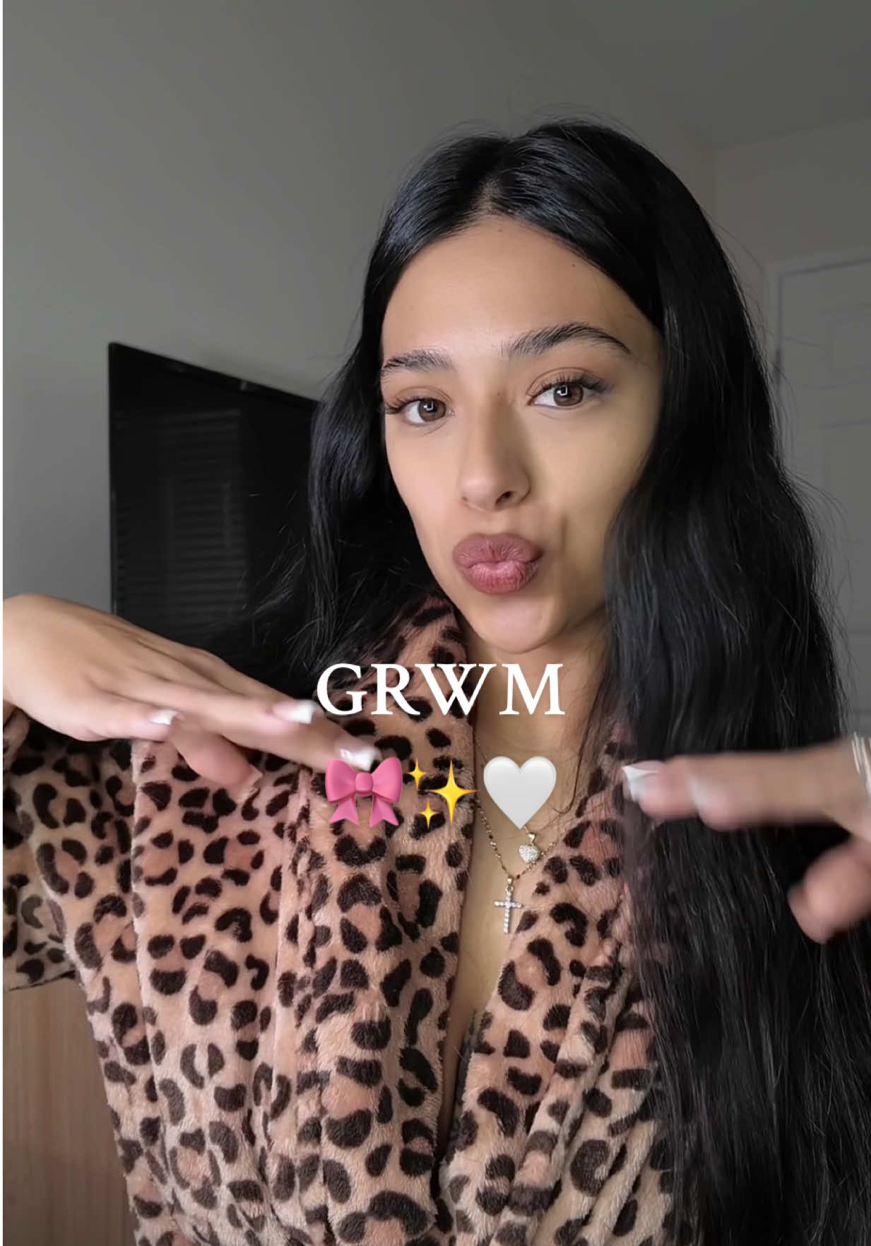 A little about me. I’m a mama just trying to show up every day, and the love from my online besties means the world. Thank you for always interacting with my posts you truly motivate me to keep going 🤍 #aboutme #mamaof2 #grwm #fyp 