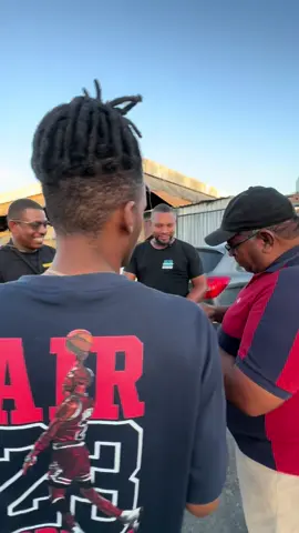 Até bençãos estão espertos 🤣🤣🤣🤣 lá ele  Corre corre meme  #rir #risos #engraçado #humor #bahia 