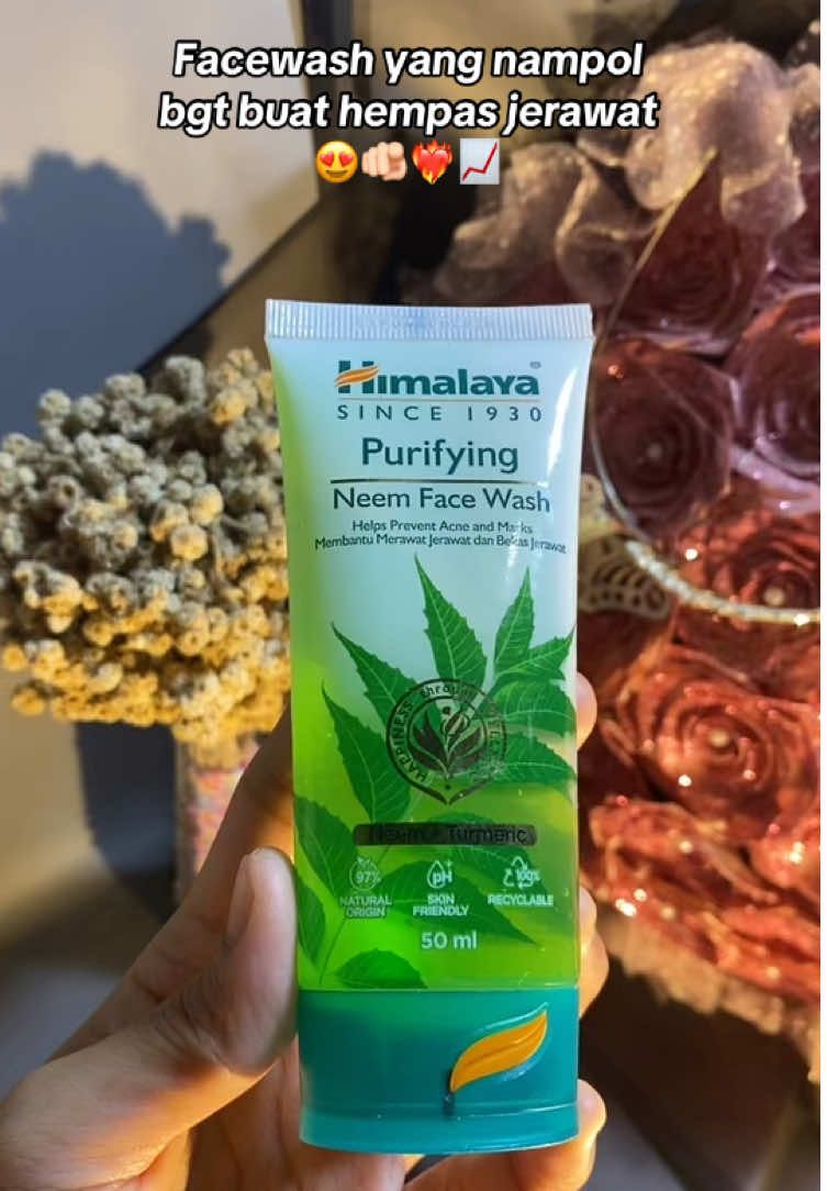 sukakk bgt sama si ijo ini🥹💗✨ #himalaya #facewash #facewashroutine #fyp 