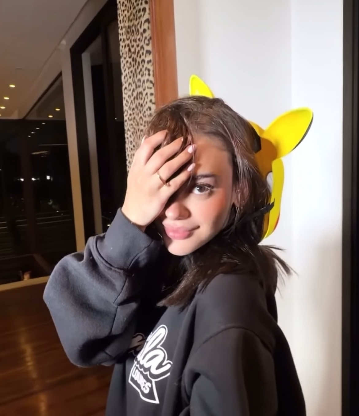 postando a pedidos //qm for pegar n precisa dar creditos!! ||via vdo xis ep 43 temp 9 do canal da camila loures 