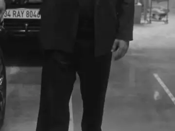 Eşref tek… #eşrefrüya #eşreftek #çağatayulusoy #keşfetteyiz #keşfetbeniöneçıkar 